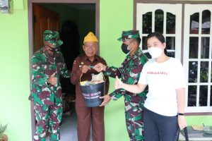 Dalam Rangka HUT Veteran dan HUT RI Ke 76, Kodim 0315/Bintan dan Korem 033/WP bersama Yayasan Aksi Gerak Nyata Peduli Sesama Bagikan Ratusan Paket Sembako ke Veteran Tanjungpinang