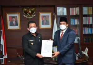 Gubernur Kepri Ansar Resmi Tunjuk Roby Plt Bupati Bintan