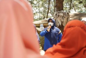 Dalam Kegiatan Outbound, Rahma Walikota Tanjungpinang Beri Semangat Untuk Guru PAUD