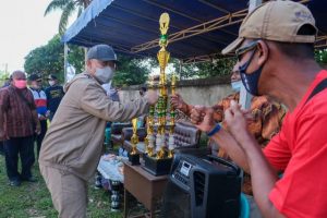 Wakil Walikota Tanjungpinang Endang Abdullah Buka Turnamen Sepak Bola dan Voli Se-Kelurahan Dompak