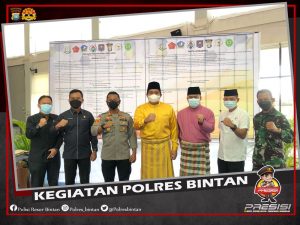 AKBP Tidar Wulung Dahono Menghadiri kegiatan Deklarasi dan Penandatangan Fakta Integritas Pilkades 2021 di Kabupaten Bintan