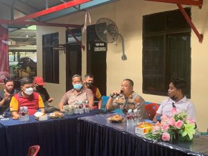 Berbincang Santai “Coffee Morning” Kapolsek Bintan Timur Polres Bintan Bersama Awak Media