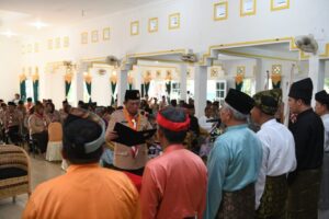 Di Gedung Nasional Dabo Singkep, Gubernur Ansar Lantik Mabicab dan Kwarcab Pramuka & ICMI Orda Kabupaten Lingga 2022-2027.
