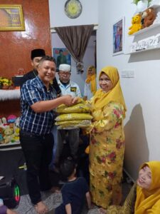 Turun Langsung Dalam Kegiatan Agenda Reses Sidang Ke-III, TJA Sapa Ibu-ibu Yasinan Perumahan Bukit Raya.