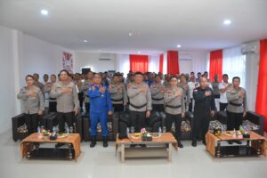 Didampingi Pejabat Utama Polda, Kapolda Kepri Dan Ketua Bhayangkari Daerah Kepri Kunjungan Kerja Ke Polres Bintan.